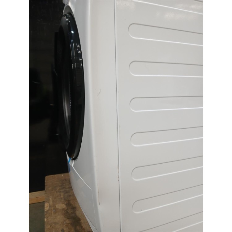 GRADE A2 - AEG 7000 Series SensiDry&reg; 8kg Heat Pump Tumble Dryer - White