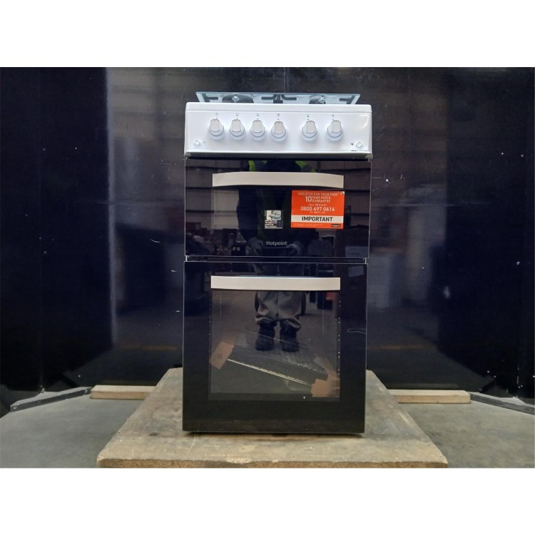 GRADE A2 - Hotpoint 50cm Gas Cooker with Lid - White