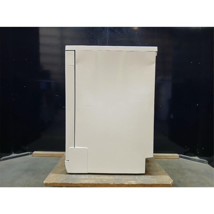 Refurbished Hotpoint Extra Freestanding Dishwasher - ActiveDry White