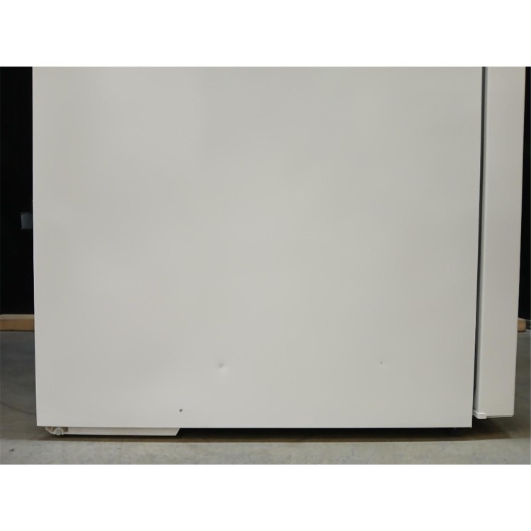 GRADE A2 - Bosch Series 4 242 Litre Freestanding Upright Freezer - White