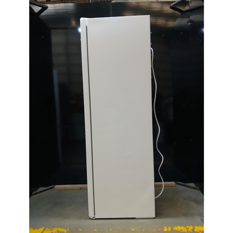 GRADE A2 - Bosch Series 4 242 Litre Freestanding Upright Freezer - White