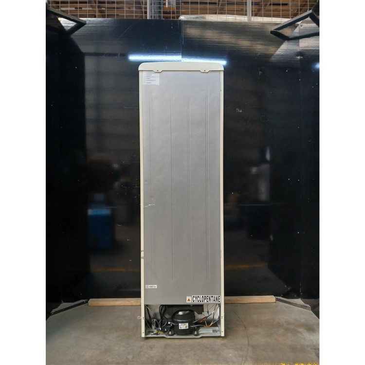 GRADE A2 - electriQ 246 Litre 50/50 Retro Freestanding Fridge Freezer - Cream