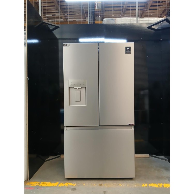 GRADE A2 - Hisense 634 Litre French Style American Fridge Freezer - Stainless Steel