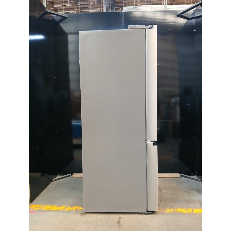 GRADE A2 - Hisense 634 Litre French Style American Fridge Freezer - Stainless Steel