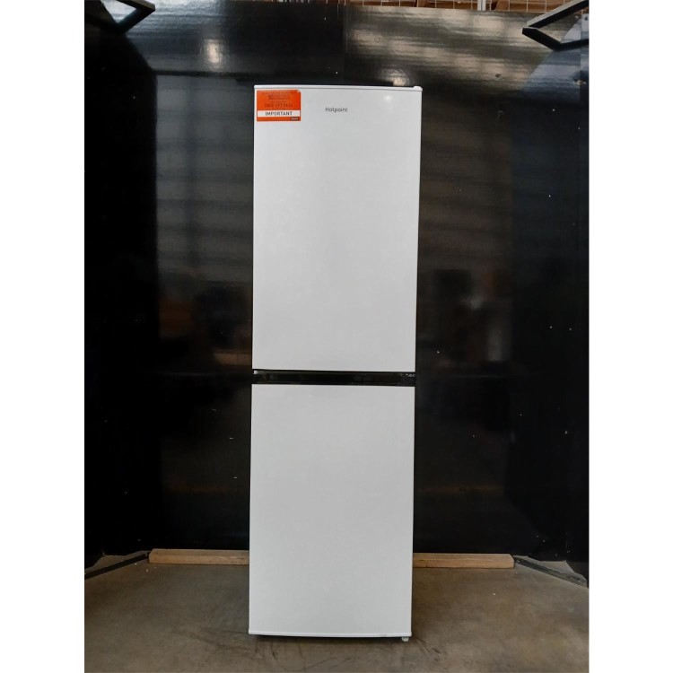 GRADE A2 - Hotpoint 270 Litre 50/50 Freestanding Fridge Freezer - White