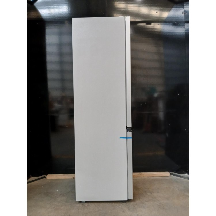 GRADE A2 - Indesit 262 Litre 70/30 Freestanding Fridge Freezer - Silver