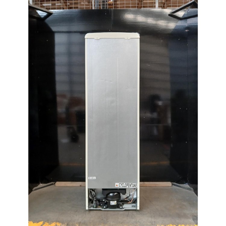 GRADE A2 - electriQ 246 Litre 50/50 Retro Freestanding Fridge Freezer - Cream