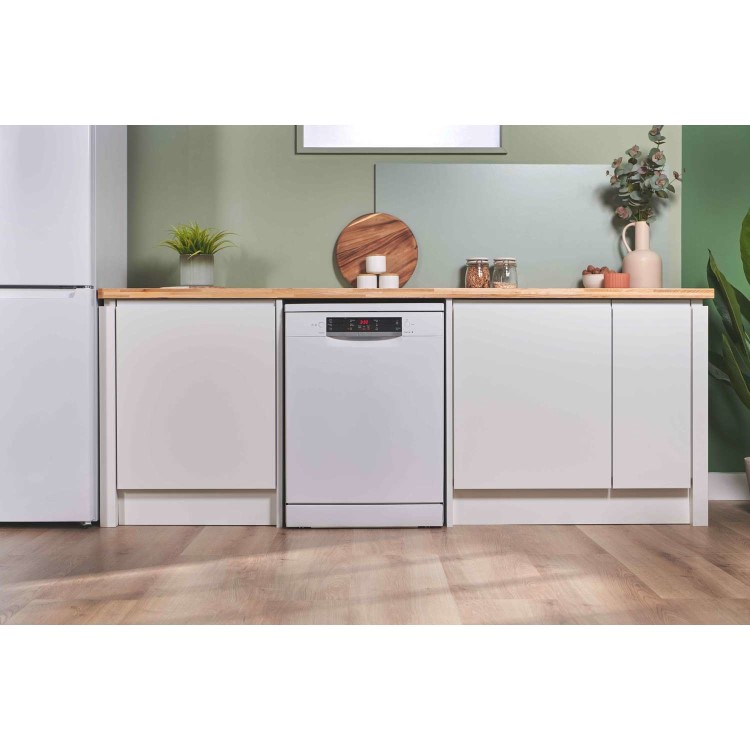 Refurbished Bosch Series 2 Freestanding Dishwasher - VarioSpeed Plus White