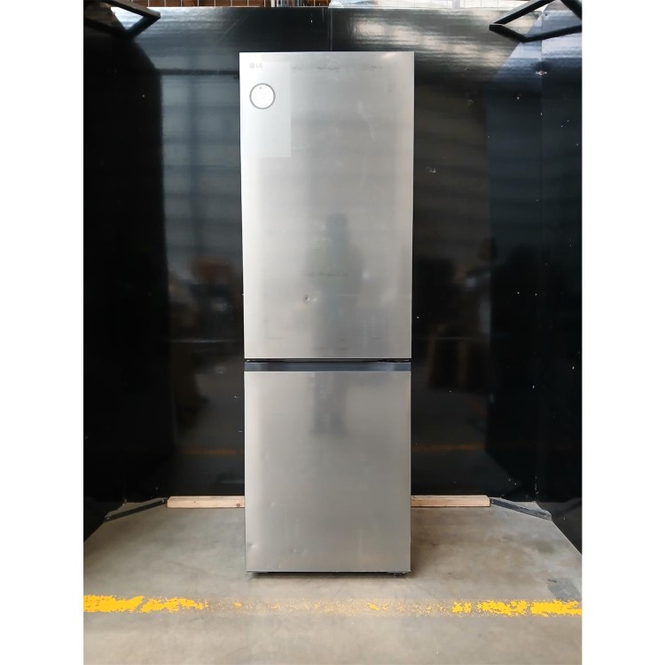 GRADE A2 - LG NatureFRESH 333 Litre 60/40 Fridge Freezer - Silver
