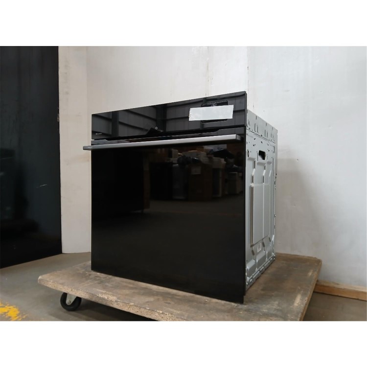 GRADE A2 - Hisense Hi8 BAS6PH8BUKWF Electric Self-Cleaning Single Oven - Black