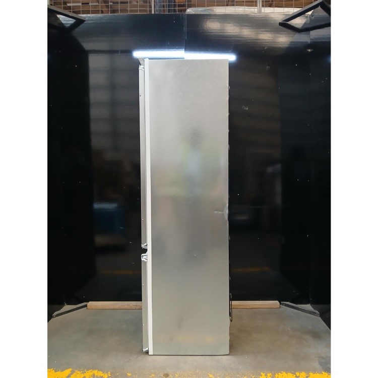 GRADE A2 - Bosch Series 2 270 Litre 70/30 Integrated Fridge Freezer