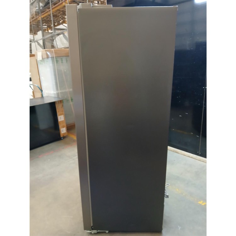 GRADE A2 - Hotpoint 578 Litre Side-By-Side American Fridge Freezer - Stainless Steel