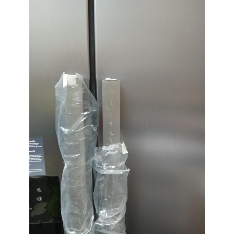 GRADE A2 - Hotpoint 578 Litre Side-By-Side American Fridge Freezer - Stainless Steel