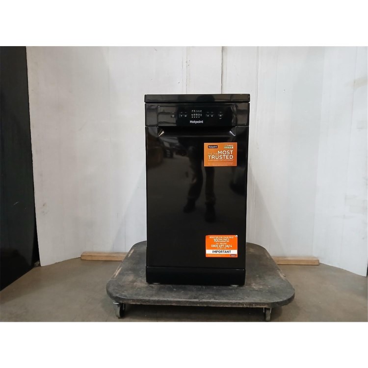 GRADE A2 - Hotpoint Freestanding Slimline Dishwasher - Black