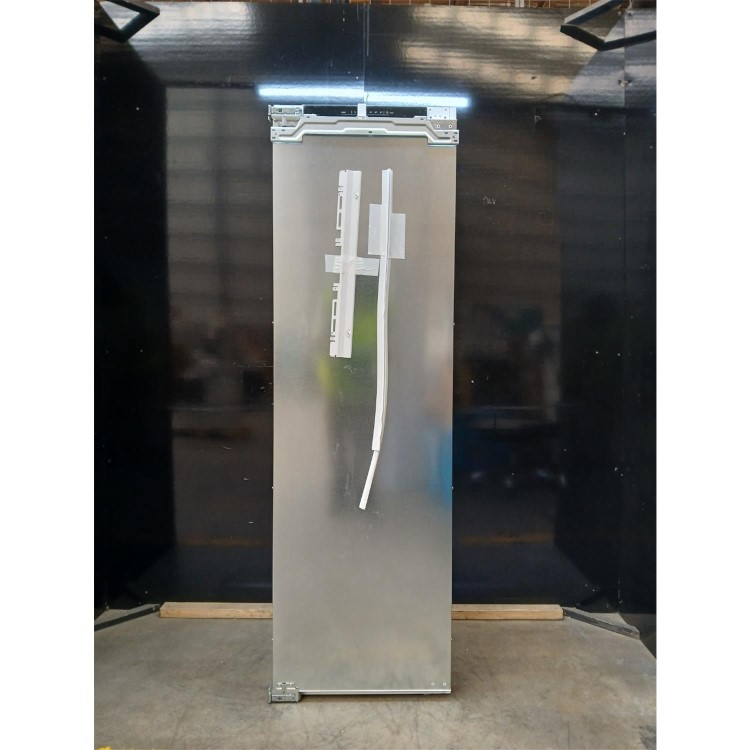 GRADE A2 - Bosch Series 4 310 Litre In-column Integrated Fridge
