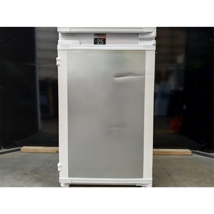 GRADE A2 - Beko 254 Litre 50/50 Integrated Fridge Freezer 