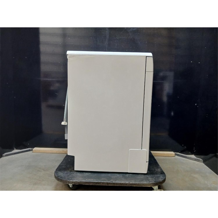 GRADE A2 - Indesit Fast&Clean Freestanding Dishwasher - D-Rated White