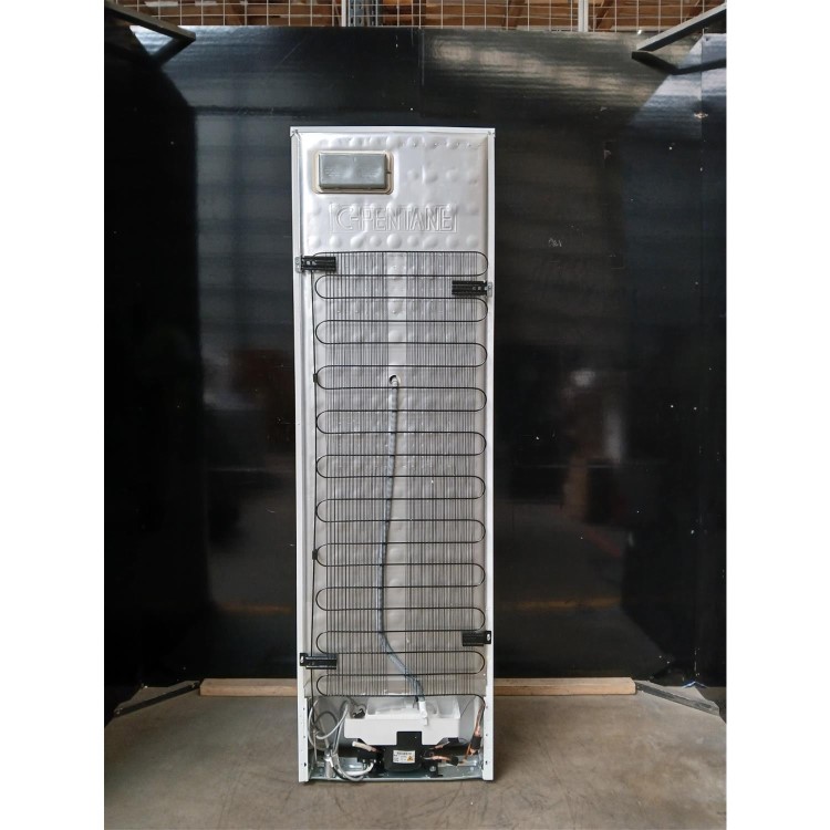 GRADE A2 - Hotpoint 270 Litre 50/50 Freestanding Fridge Freezer - White