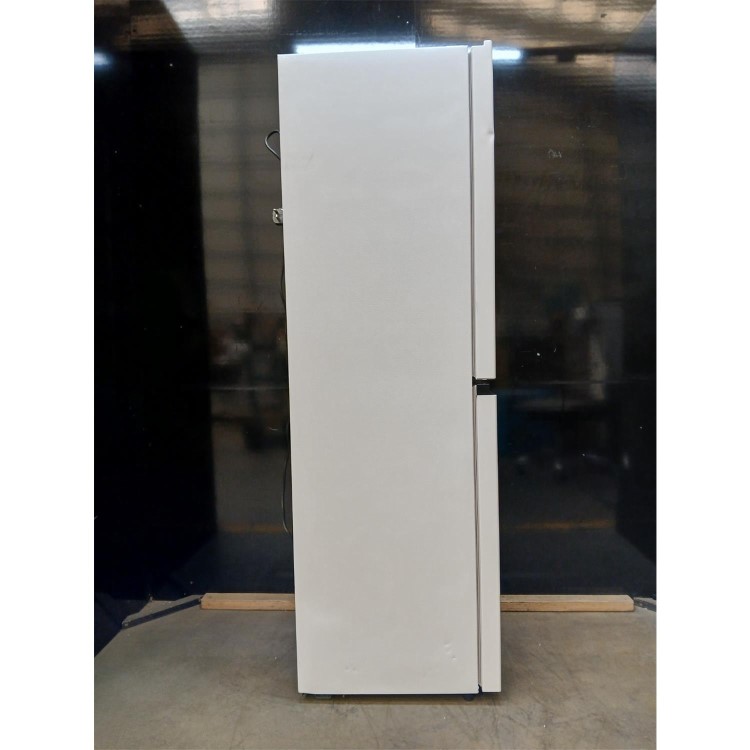 GRADE A2 - Fridgemaster 252 Litre 50/50 Freestanding Fridge Freezer - White