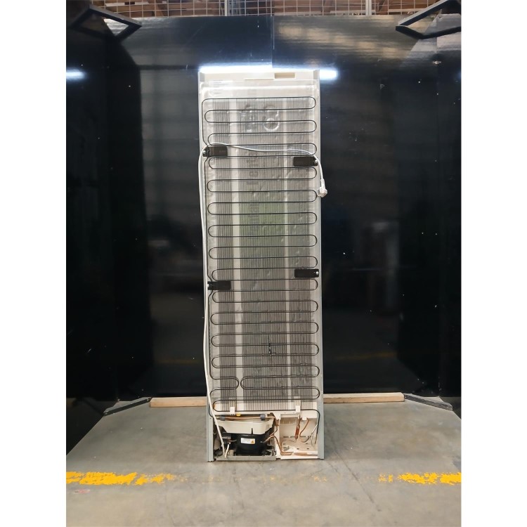 GRADE A2 - Bosch Series 4 268 Litre 60/40 Integrated Fridge Freezer