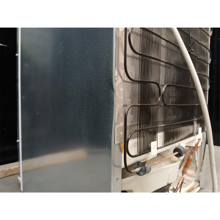GRADE A2 - Bosch Series 4 268 Litre 60/40 Integrated Fridge Freezer