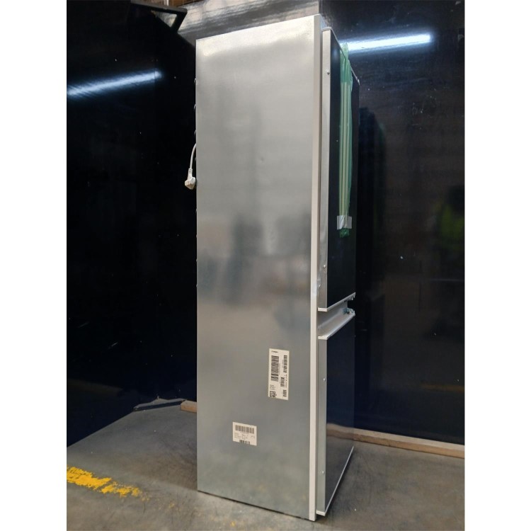 GRADE A2 - Bosch Series 4 268 Litre 60/40 Integrated Fridge Freezer