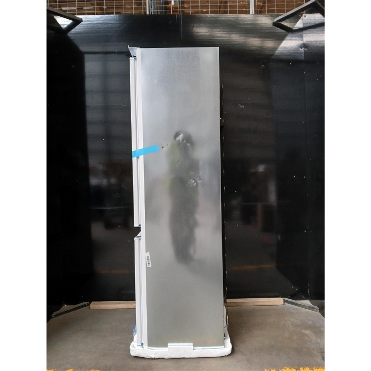 GRADE A2 - Indesit 273 Litre 70/30 Integrated Fridge Freezer