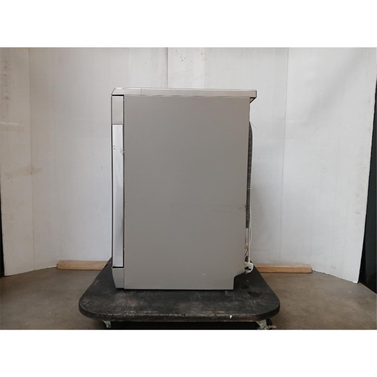 GRADE A2 - Hisense Hi4 Freestanding Slimline Dishwasher - Half Load - Stainless Steel