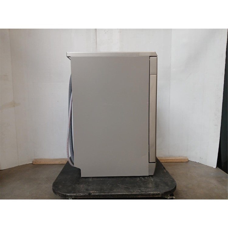 GRADE A2 - Hisense Hi4 Freestanding Slimline Dishwasher - Half Load - Stainless Steel