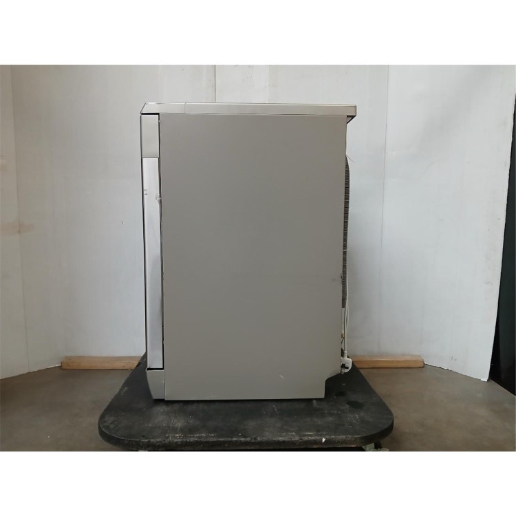 GRADE A2 - Hisense Hi4 Freestanding Slimline Dishwasher - Half Load - Stainless Steel