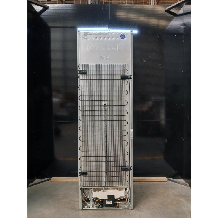 GRADE A2 - Hotpoint 265 Litre 50/50 Integrated Fridge Freezer