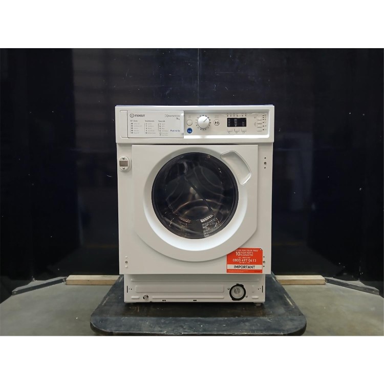 GRADE A2 - Indesit Push&Go 9kg 1400rpm Integrated Washing Machine - White