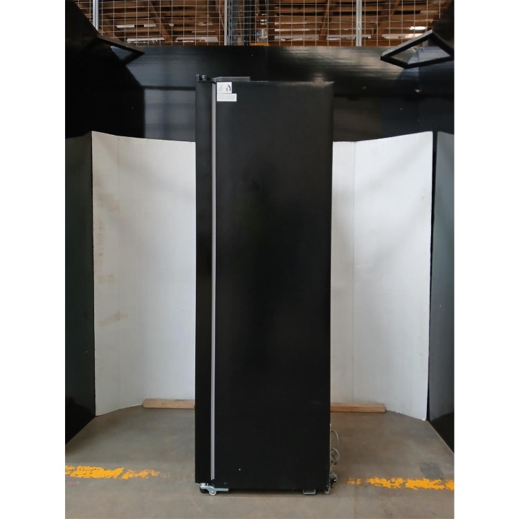 GRADE A2 - Russell Hobbs 442 Litre Side-By-Side American Fridge Freezer - Black