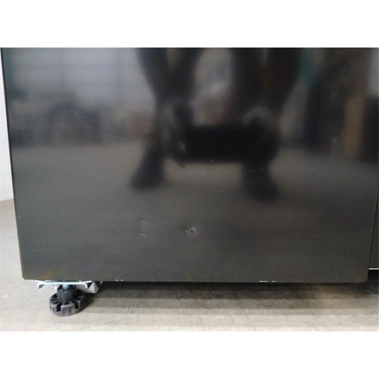 GRADE A2 - Russell Hobbs 442 Litre Side-By-Side American Fridge Freezer - Black