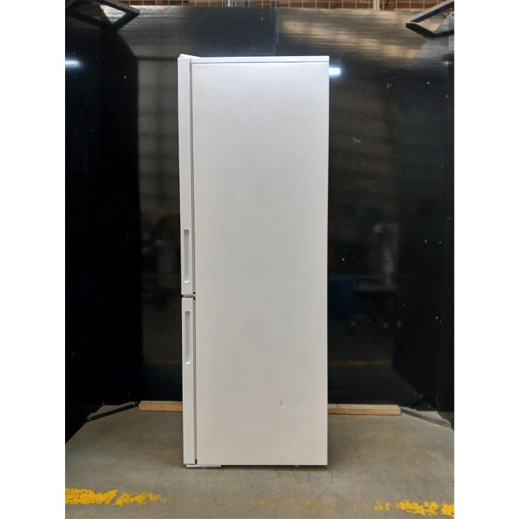 GRADE A2 - Indesit 343 Litre 60/40 Freestanding Fridge Freezer - White