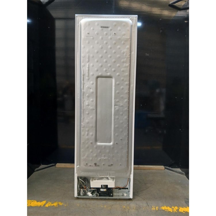 GRADE A2 - Indesit 343 Litre 60/40 Freestanding Fridge Freezer - White