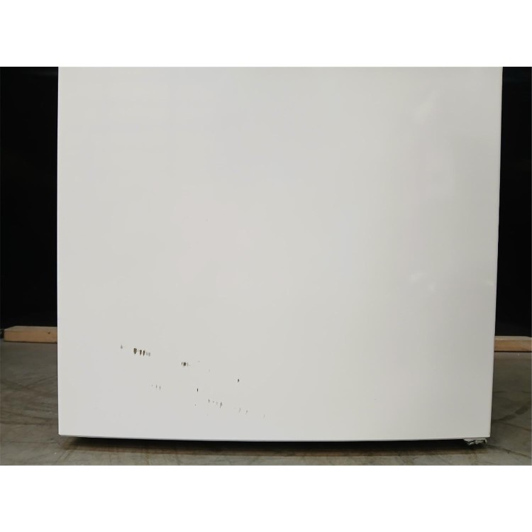GRADE A2 - Indesit 343 Litre 60/40 Freestanding Fridge Freezer - White