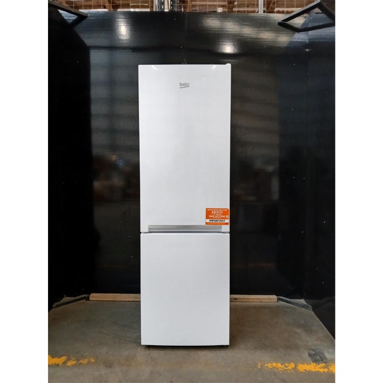 Refurbished Beko 262 Litre 60/40 Freestanding Fridge Freezer - White