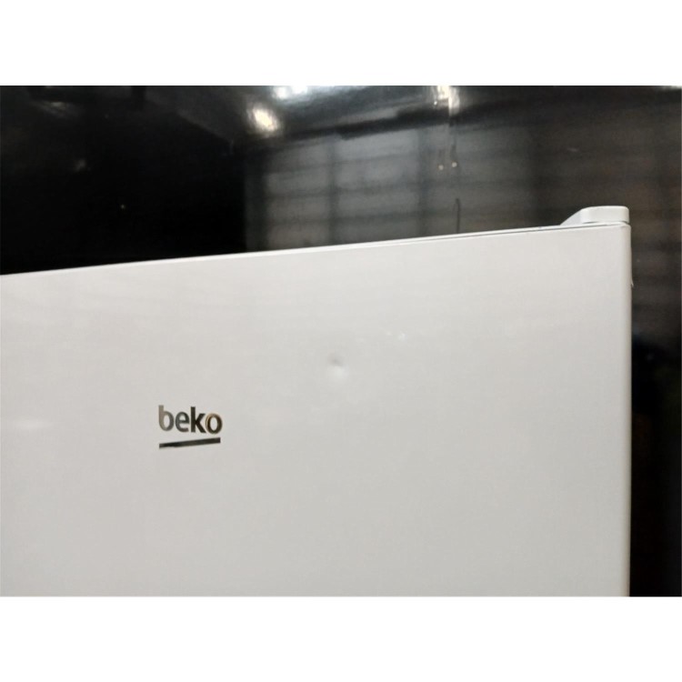 Refurbished Beko 262 Litre 60/40 Freestanding Fridge Freezer - White