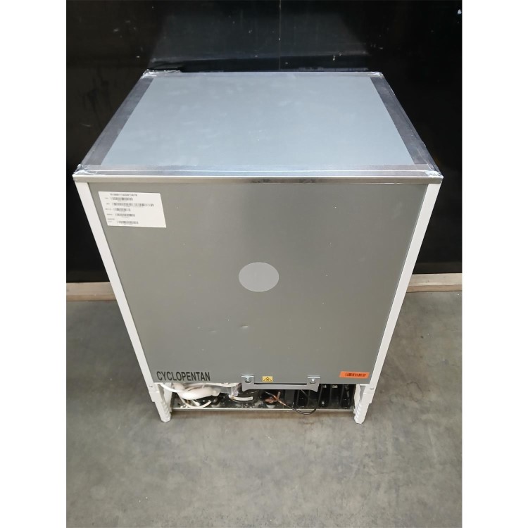 GRADE A2 - electriQ 96L Integrated Under Counter Fridge with Ice Box