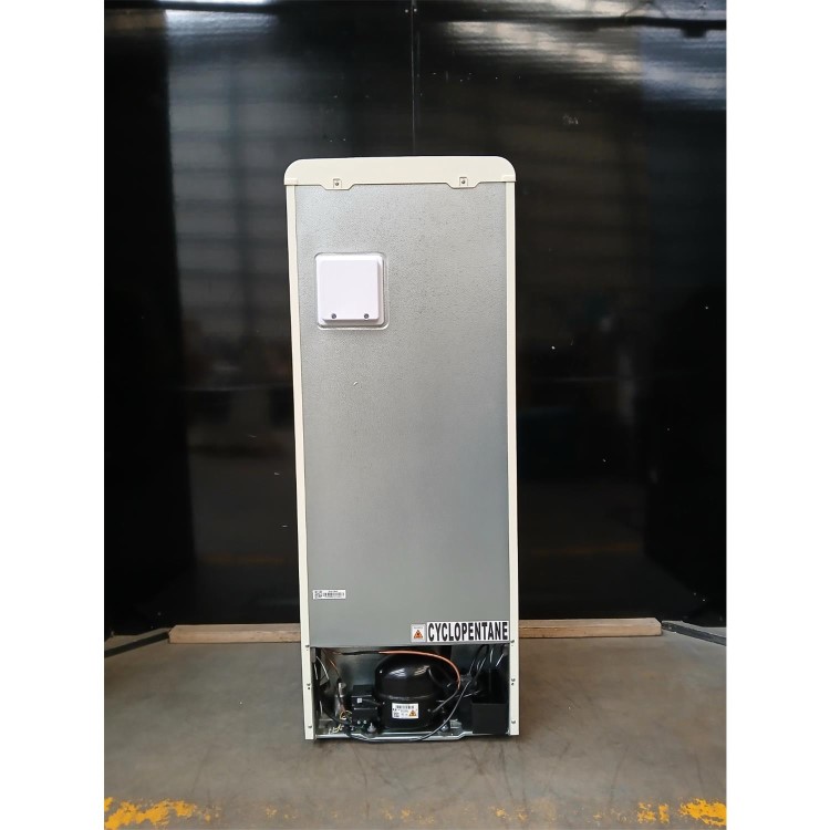 GRADE A2 - electriQ 153 Litre 60/40 Retro Freestanding Fridge Freezer - Cream Total No Frost