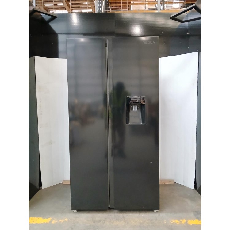 GRADE A2 - Tesla 582 Litre Side-By-Side American Fridge Freezer - Black