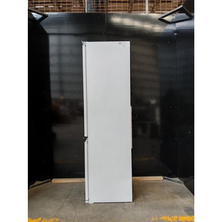 GRADE A2 - Hisense 246 Litre 70/30 Integrated Fridge Freezer