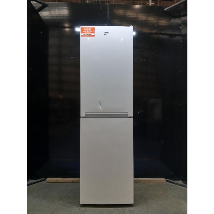 GRADE A2 - Beko 270 Litre 50/50 Freestanding Fridge Freezer - White