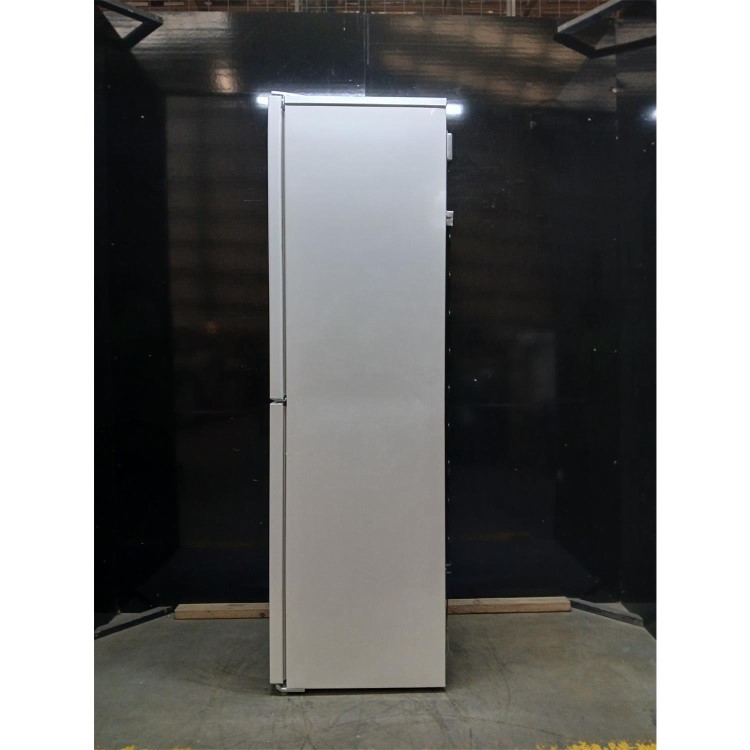 GRADE A2 - Beko 270 Litre 50/50 Freestanding Fridge Freezer - White