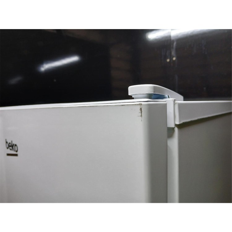 GRADE A2 - Beko 270 Litre 50/50 Freestanding Fridge Freezer - White