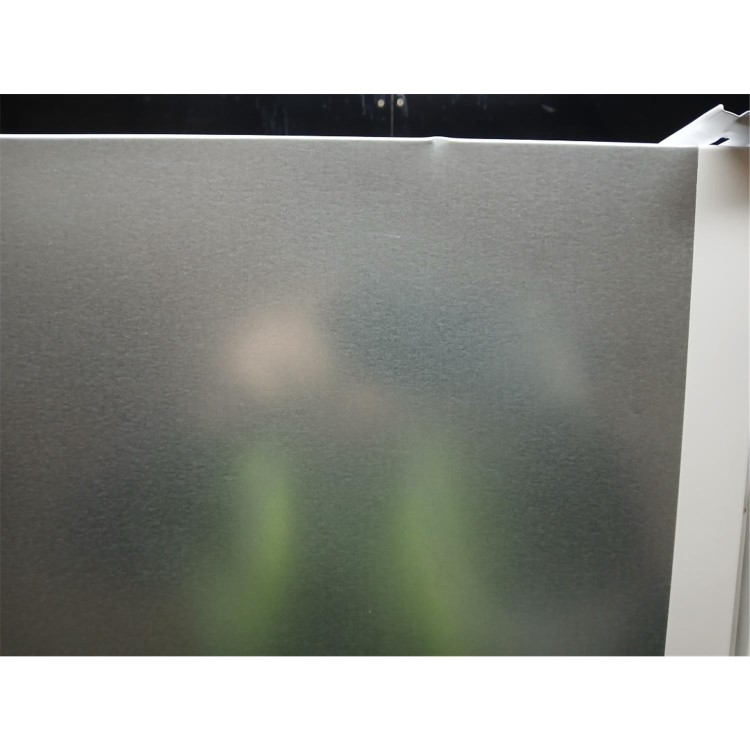 Refurbished Beko 262 Litre 70/30 Integrated Fridge Freezer - White
