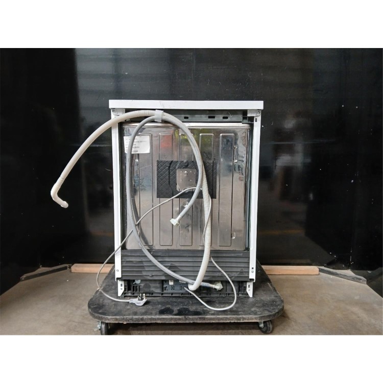 GRADE A2 - Indesit Push&Go Freestanding Dishwasher - White