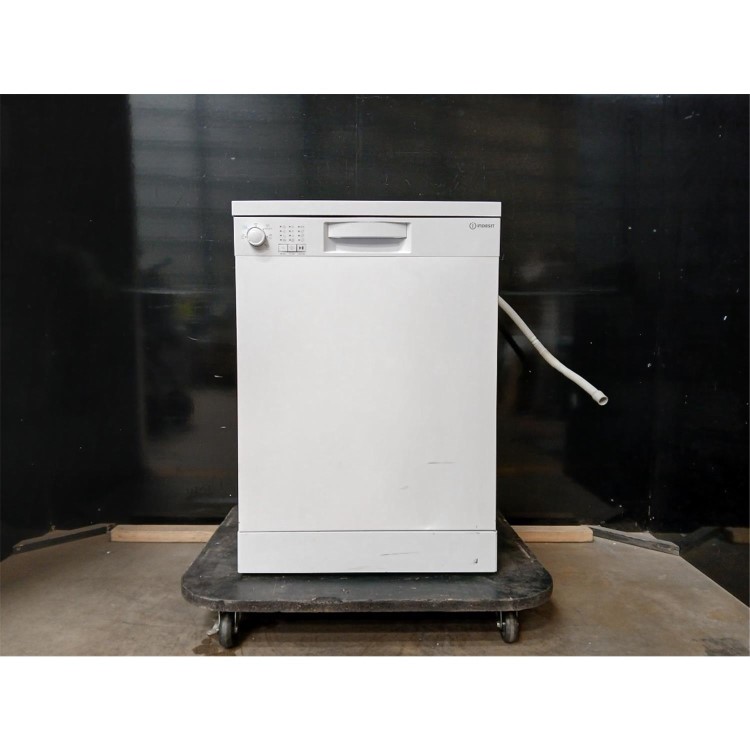 GRADE A2 - Indesit Push&Go Freestanding Dishwasher - White