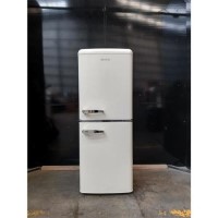 GRADE A2 - electriQ 153 Litre 60/40 Retro Freestanding Fridge Freezer - Cream Total No Frost